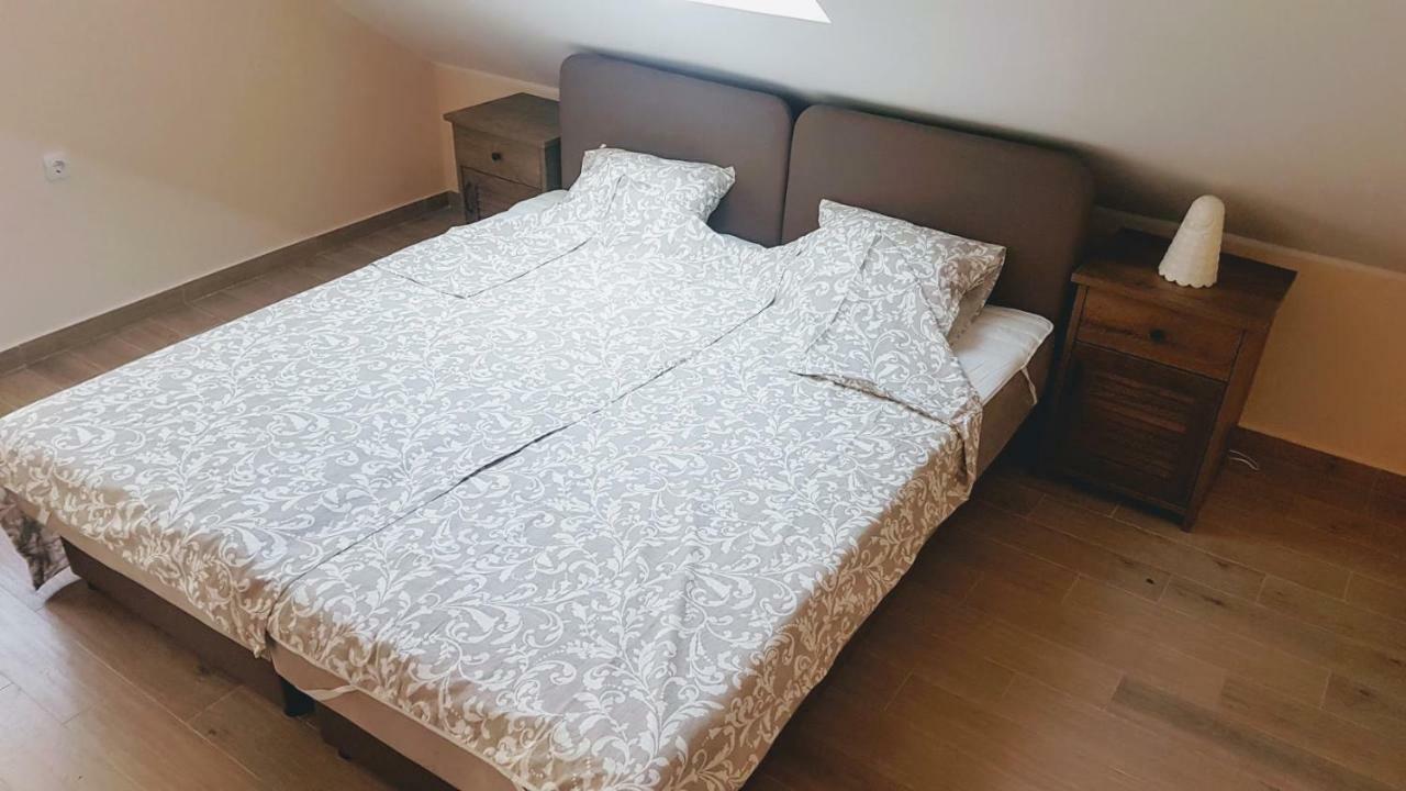 Monika Apartment Teodo Esterno foto